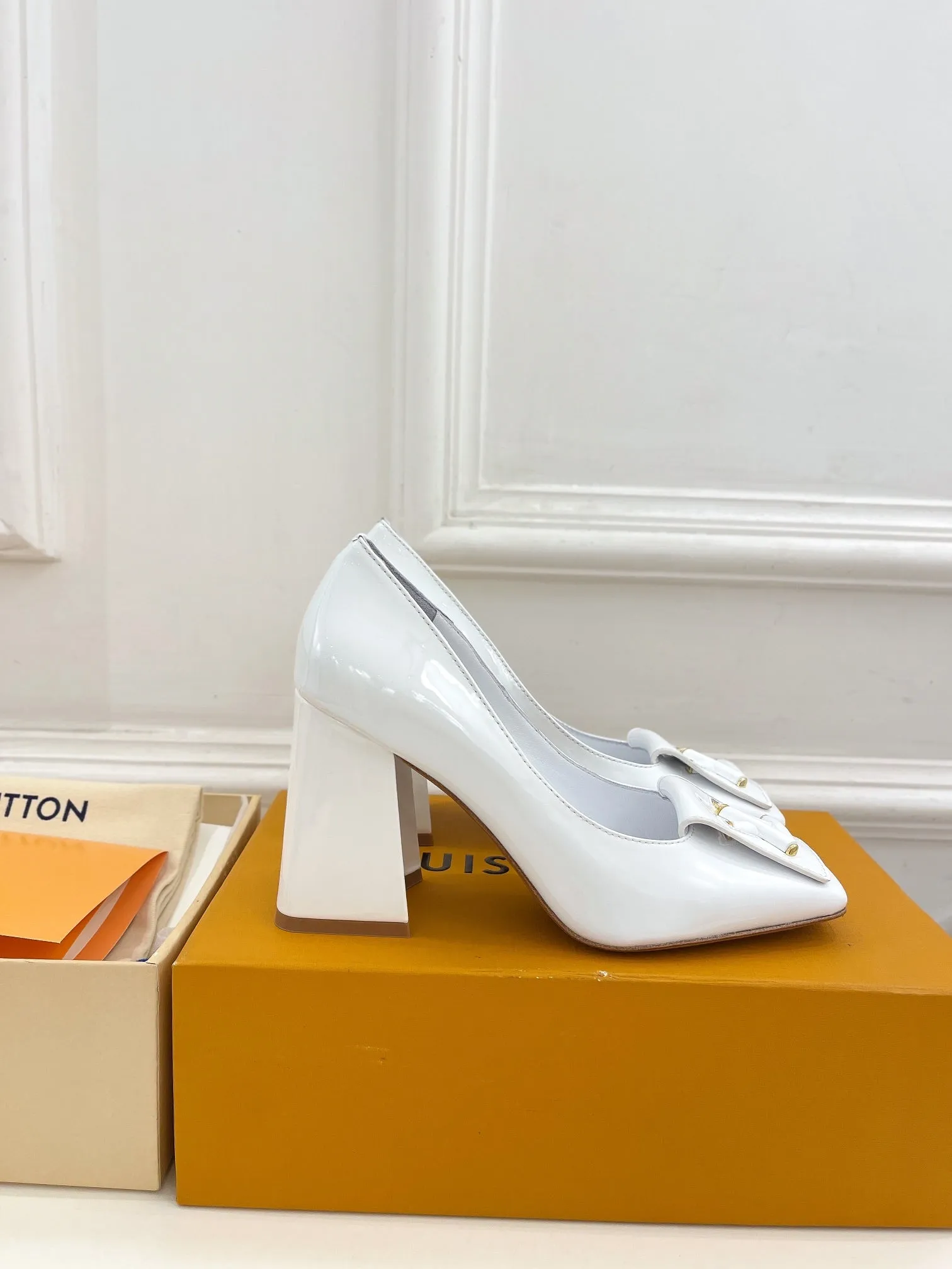 High Quality LUV High Heel Shoes 006