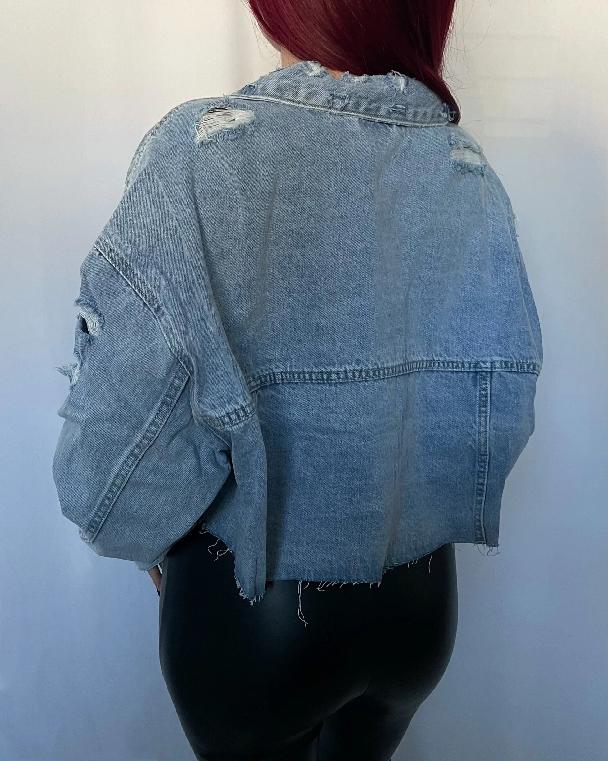 Jordyn Cropped Denim Jacket (Light Wash)
