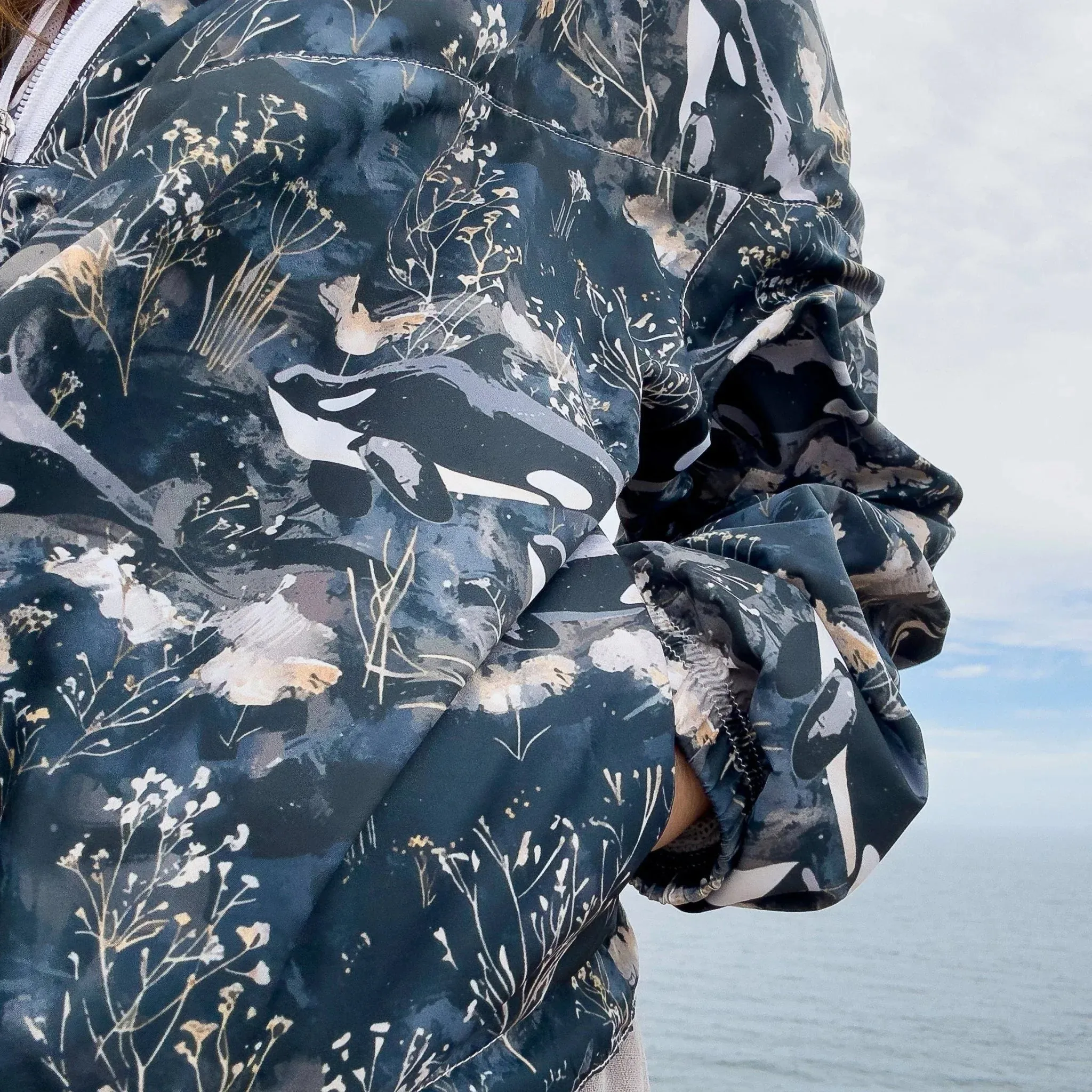 Midnight Orca Women’s cropped Windbreaker