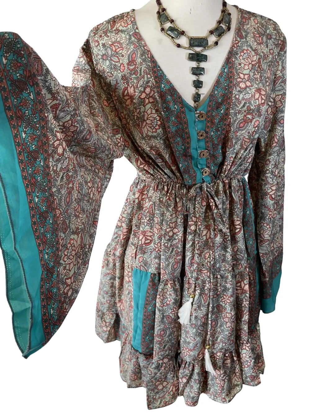 Short Silk baby doll dress with bell sleeves n buttons (Lt green)